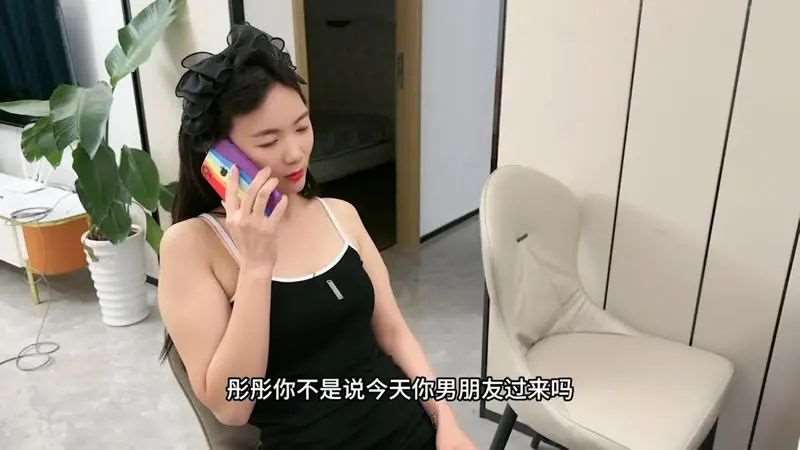 背着女友与她的骚货闺蜜一啪即合-精品